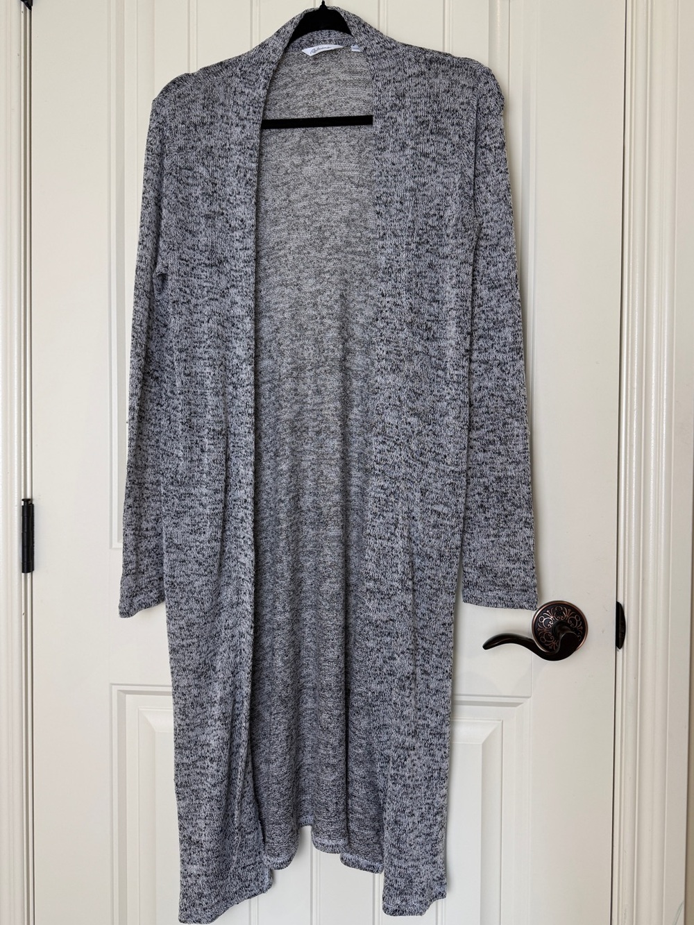 Reitmans Women's Long Cardigan Size M Grey Open Front Side Slits Lightweight